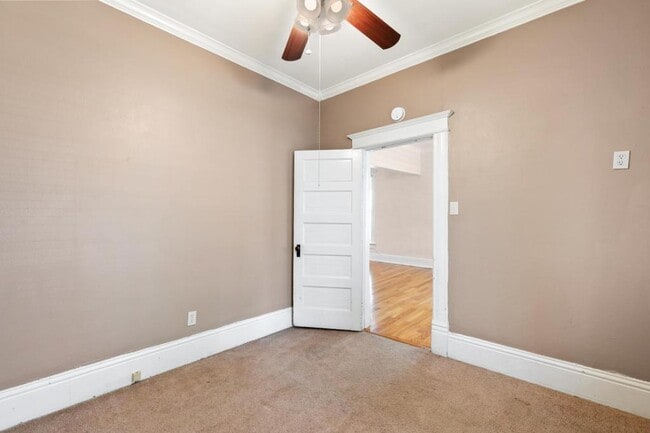 Building Photo - 2220 W Kiowa St