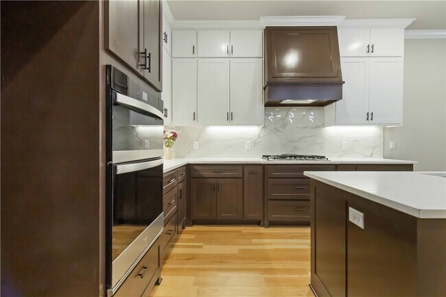 Building Photo - 500 Apollo Dr