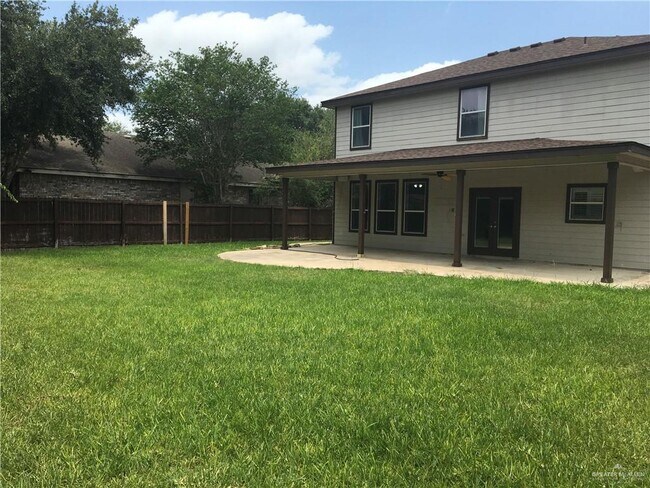 Building Photo - 3618 Wolf Dr