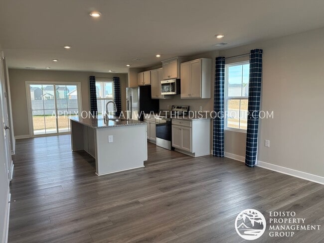 Building Photo - Brand-New 2 Bedroom, 2 Bath Home in Amenity-Rich HOA Community