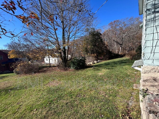 Building Photo - 142r Old Norwich Rd