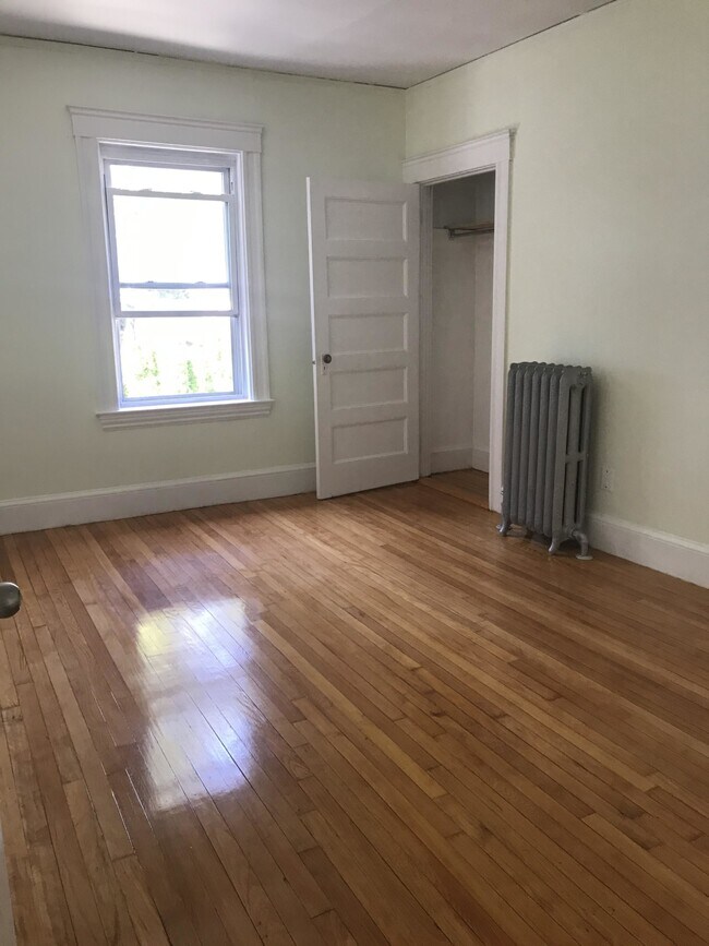 Building Photo - 1102 Boylston St