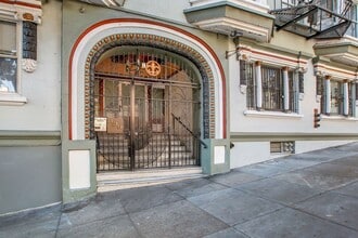 Building Photo - 839 Leavenworth