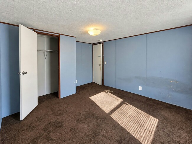 Building Photo - 102 Bakersby Ct