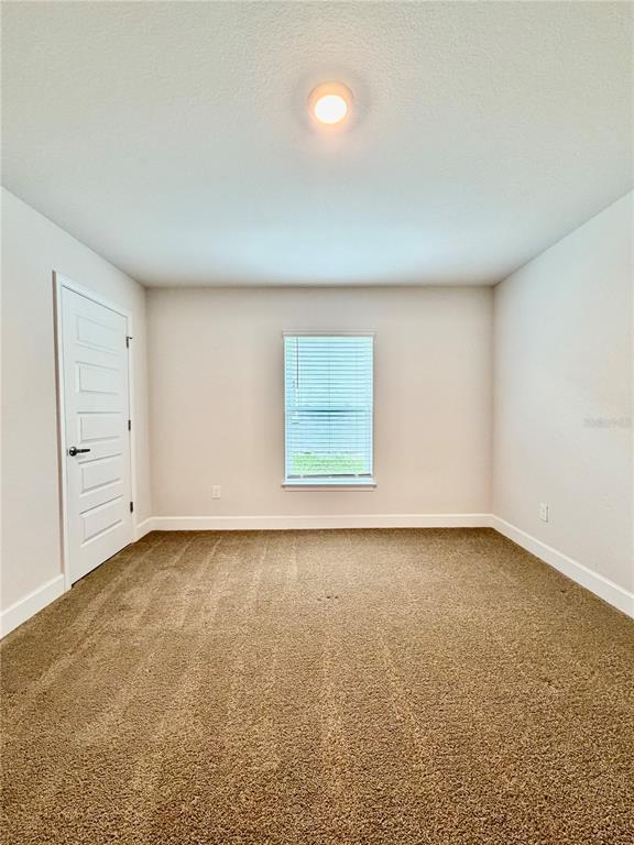 Building Photo - 633 W Rexford Dr