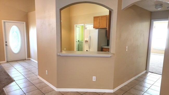 Building Photo - Beautiful 3 Bed 2 Bath Home for Rent in De...