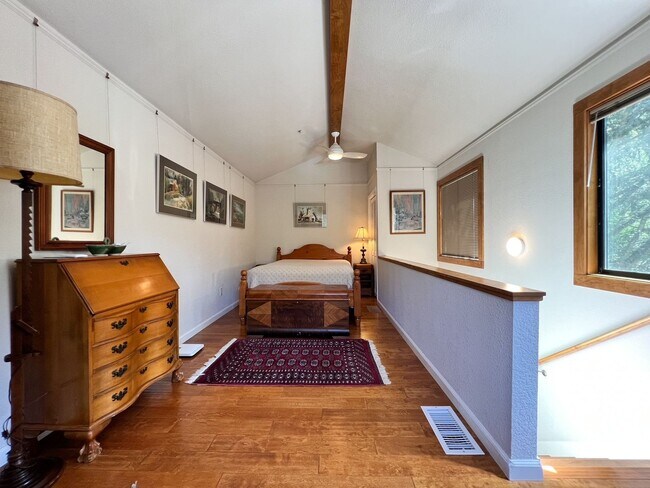 Building Photo - 3138 Browns Valley Rd