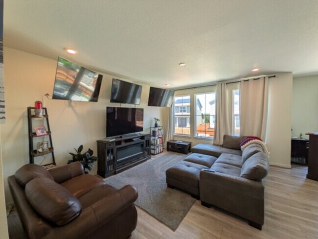 Building Photo - 1064 S Eaton Park Ct