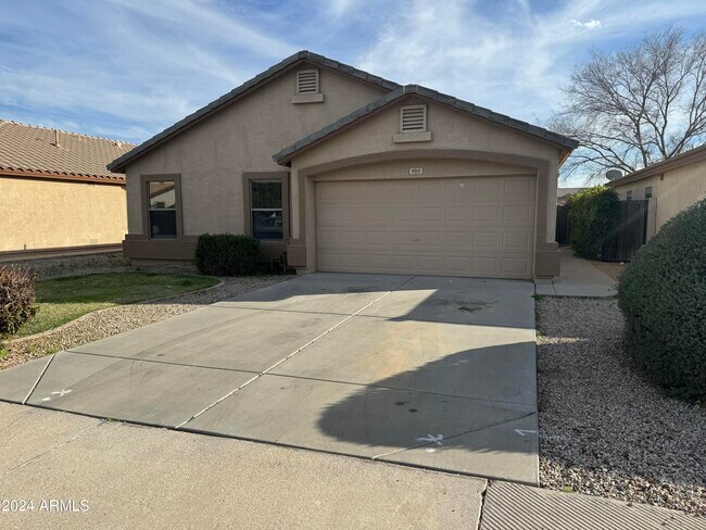 Building Photo - 9313 Olla Ave