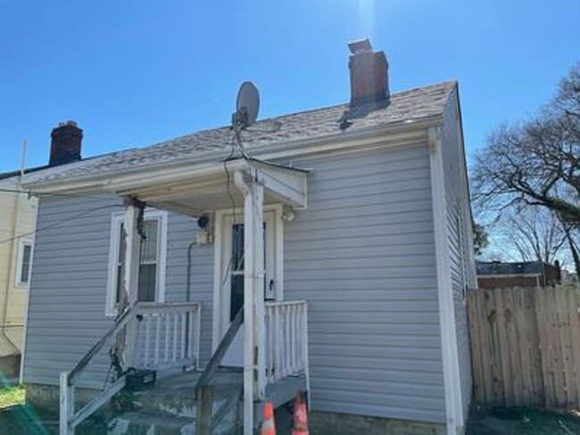 Building Photo - 2 bed house Rva North Side! PET FRIENDLY, ...