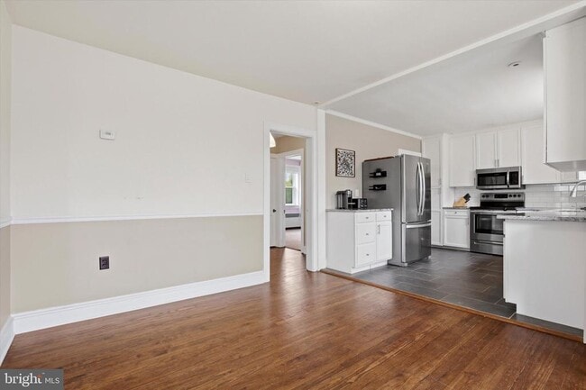 Building Photo - 713 S Towamencin Ave