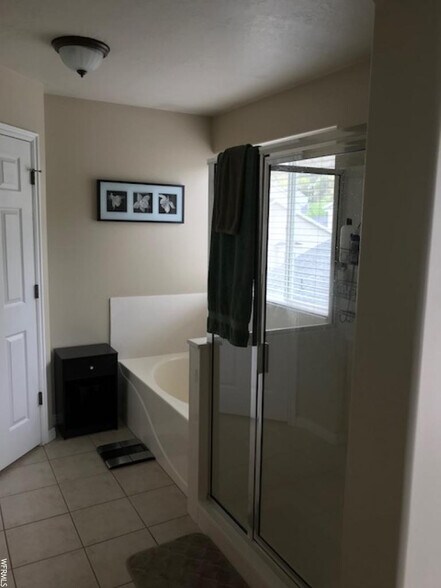 Building Photo - 1297 S 1430 E