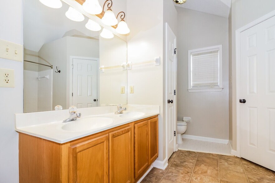 Building Photo - 7161 McCleskey Cove