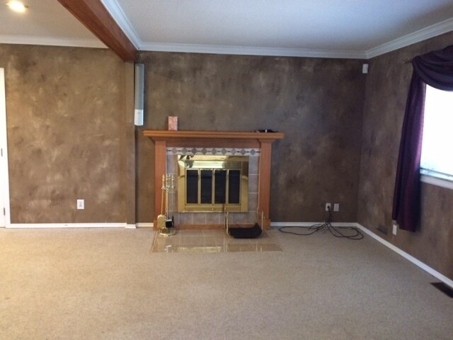 Building Photo - LOCATION, LOCATION, 3 BEDROOM HOUSE FOR LE...