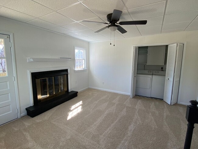 Building Photo - Updated Three bedroom Westover Hills Home Available immediately!