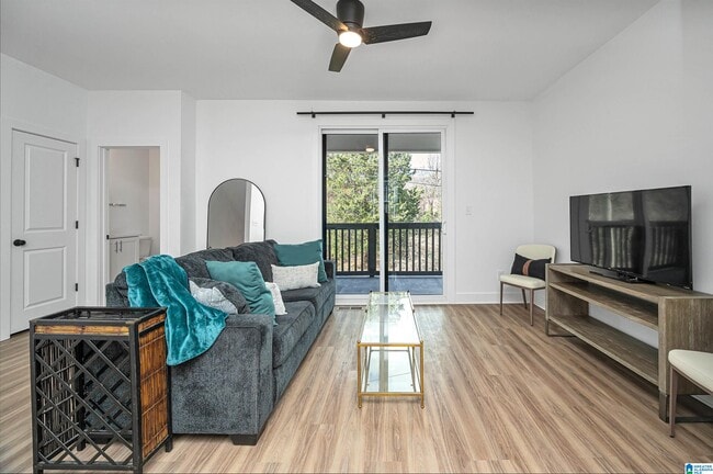 Building Photo - 2440 18th St S