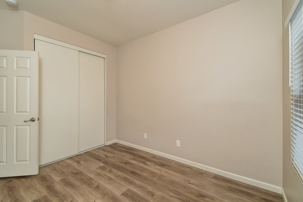 Building Photo - 10434 E Azalea Ave