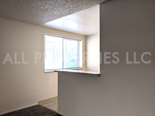 Building Photo - 1200 Emerson St