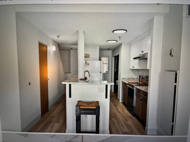 Building Photo - 1 Saco Island Ter