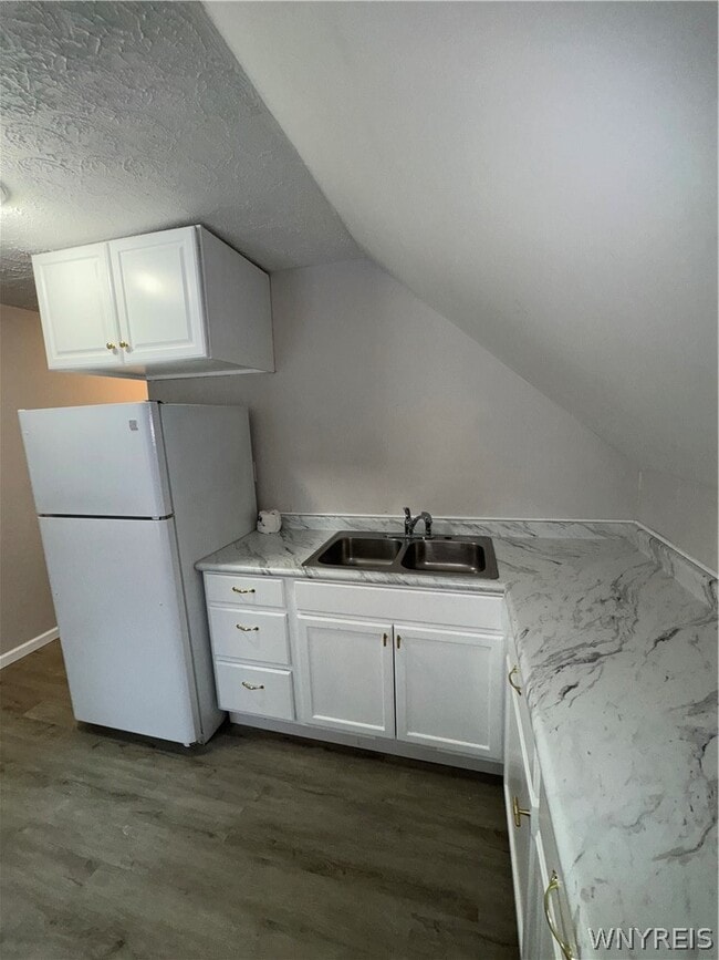 Building Photo - 1312 Ontario Ave