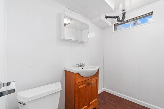 Building Photo - 3270 W 92nd Pl