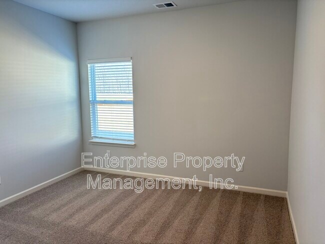 Building Photo - 85 Burr Oak Cv