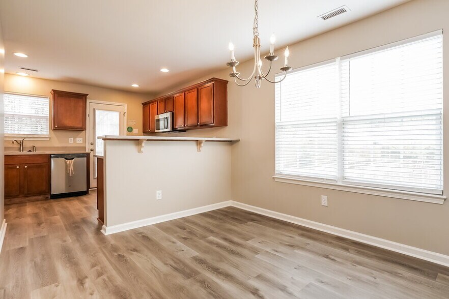 Building Photo - 230 Appsmill Pl