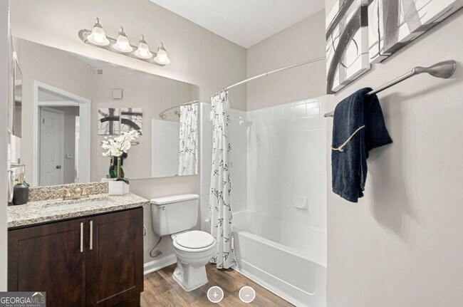 Building Photo - 7150 Peachtree Dunwoody Rd NE