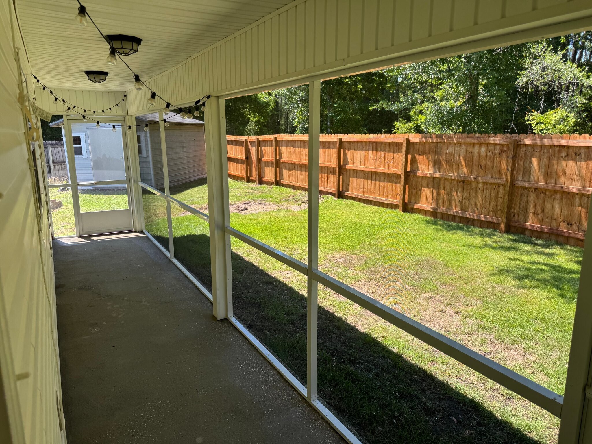 Building Photo - 1705 Pahl Ct