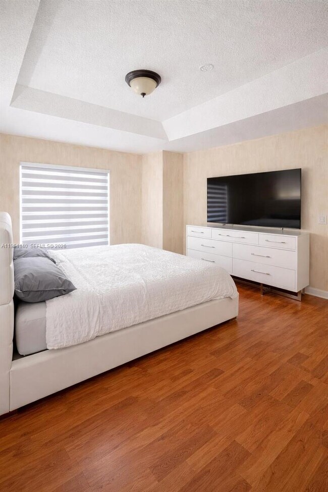 Building Photo - 5724 NW 112th Pl