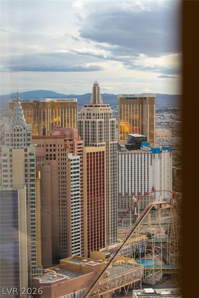 Building Photo - 3750 S Las Vegas Blvd
