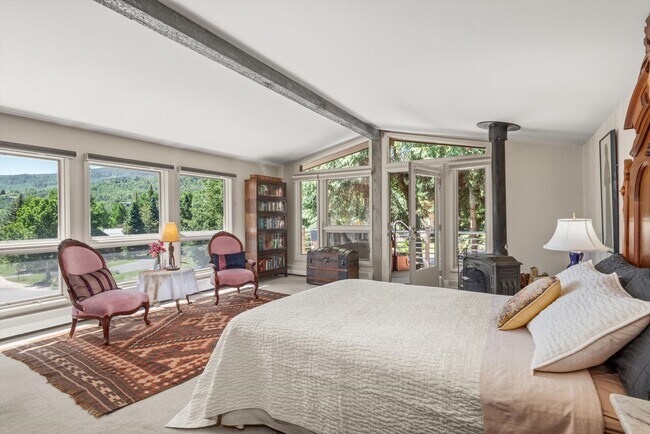 Building Photo - 15 Terrace Dr