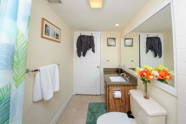 Building Photo - 3515 Village Blvd