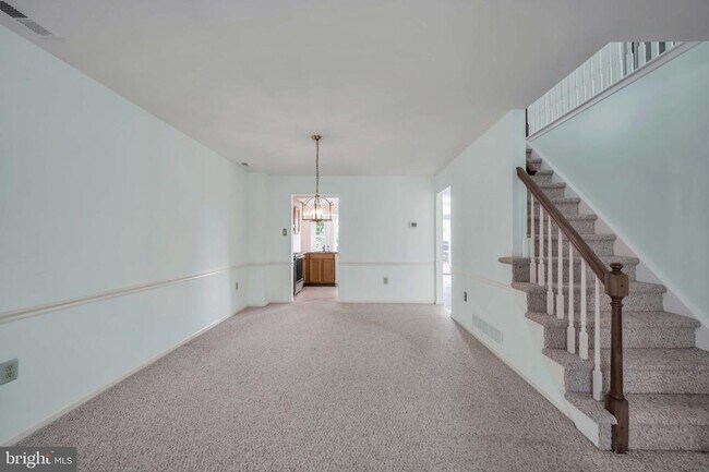 Building Photo - 115 Mulberry Dr