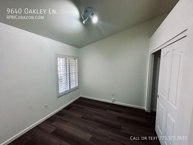 Building Photo - 9640 Oakley Ln