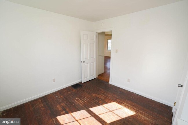 Building Photo - 509 State St