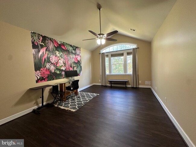 Building Photo - 13846 Greendale Dr