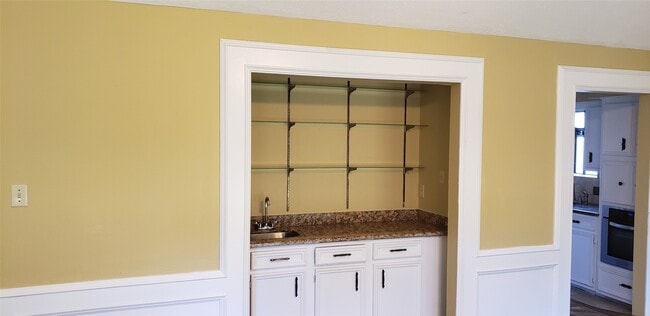 Building Photo - 15111 Paso Real Dr