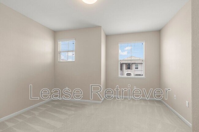 Building Photo - 2631 Clarita Dr