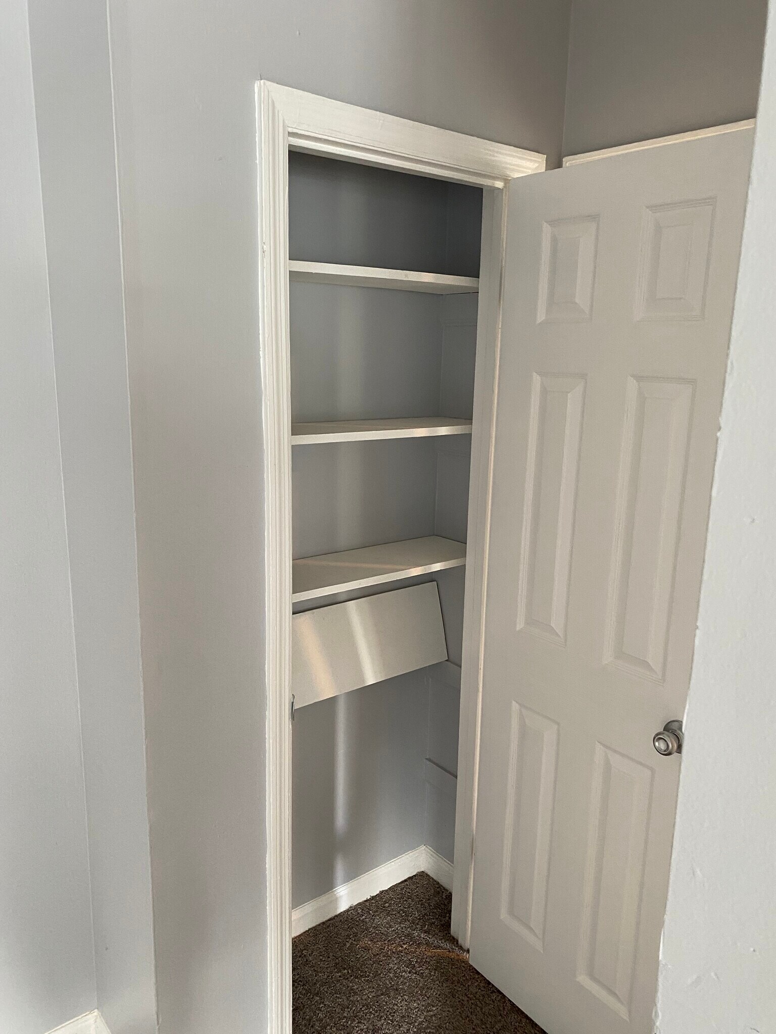 Building Photo - 738 Flint Ridge Dr