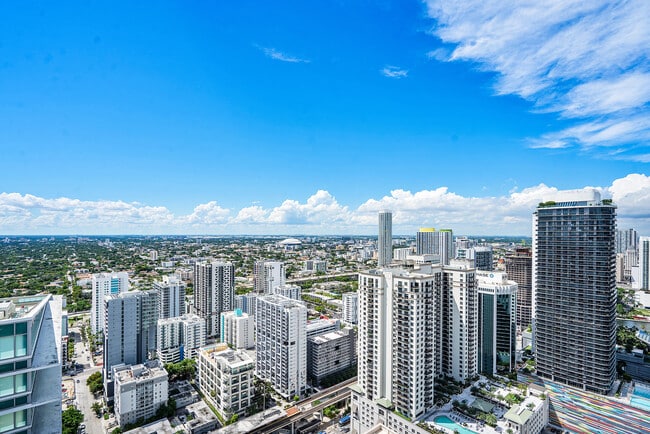 Building Photo - 1100 S Miami Ave