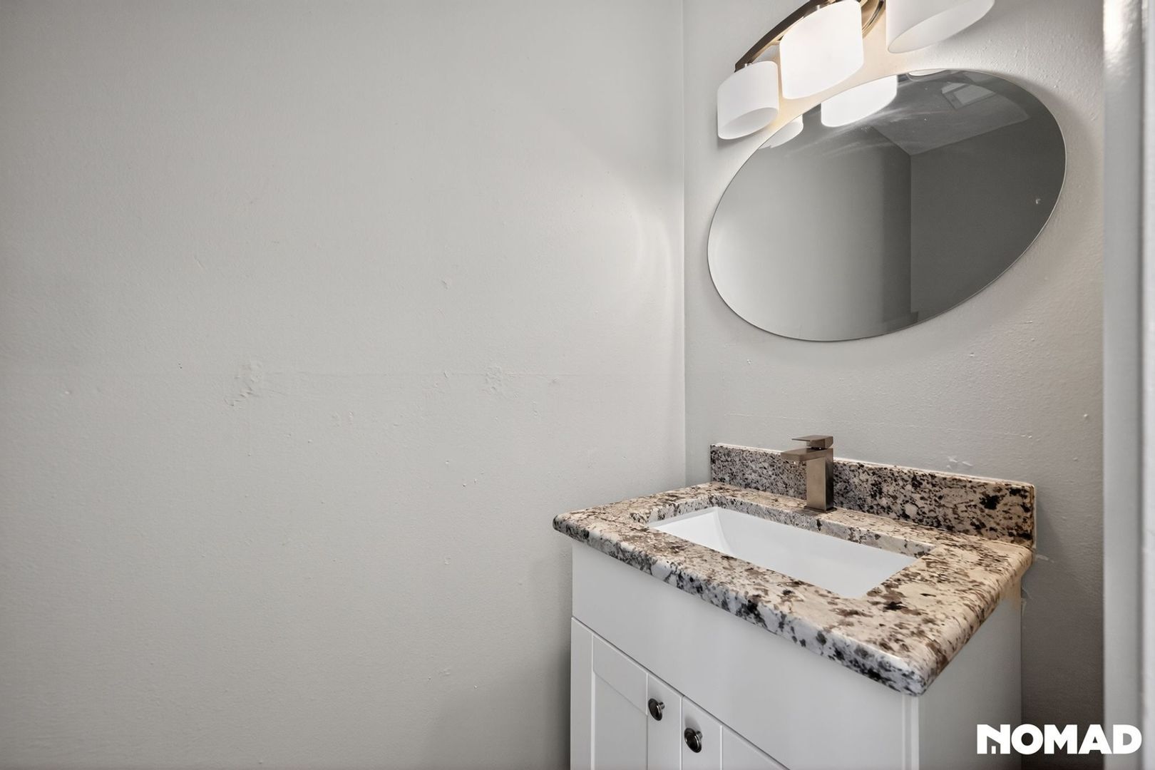 Building Photo - 33 Lima St