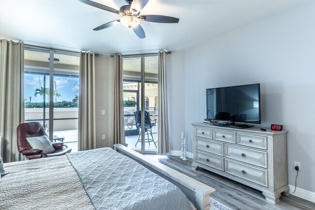Building Photo - TURNKEY FURNISHED EXECUTIVE RENTAL IN BURN...