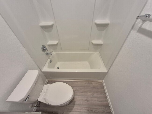 Building Photo - 12822 CHINALI SPG