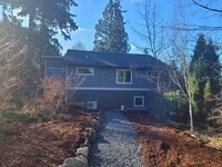 Building Photo - 3404 Taylor Ave