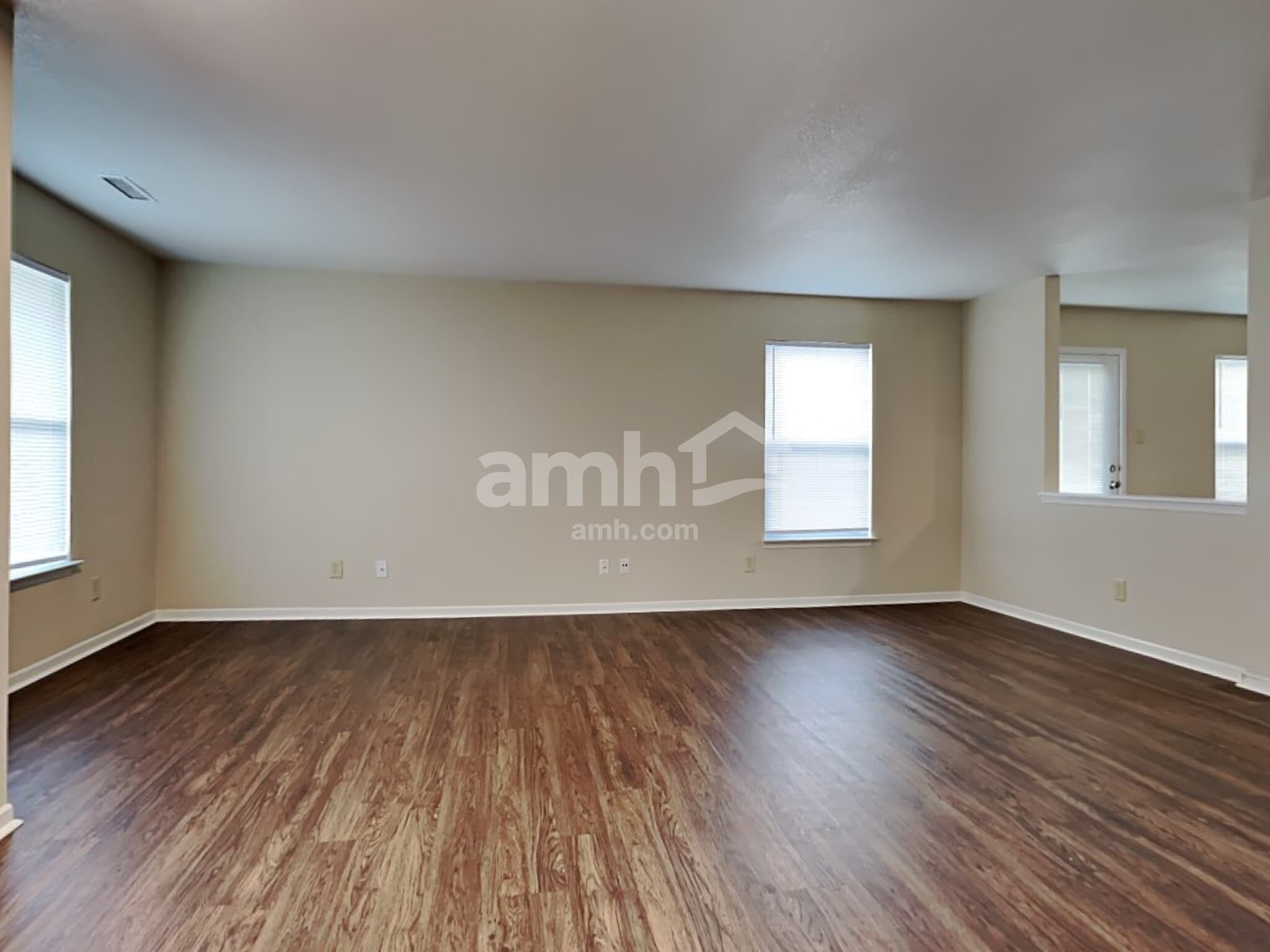 Building Photo - 15424 Gallow Ln