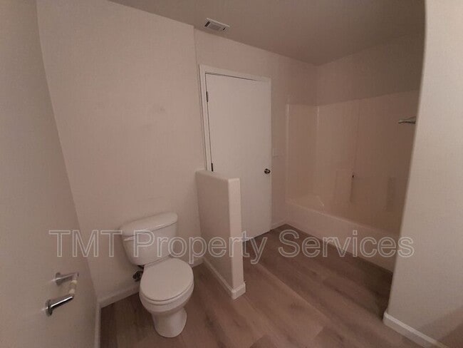 Building Photo - 310 E McCoy Ln