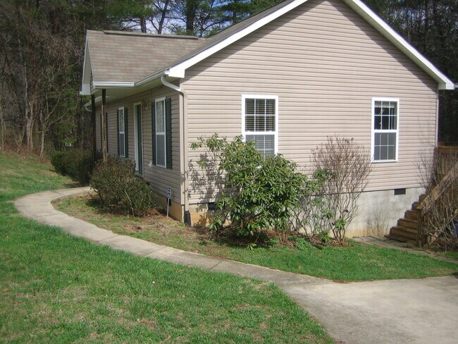 Building Photo - 20 Rocking Porch Rd
