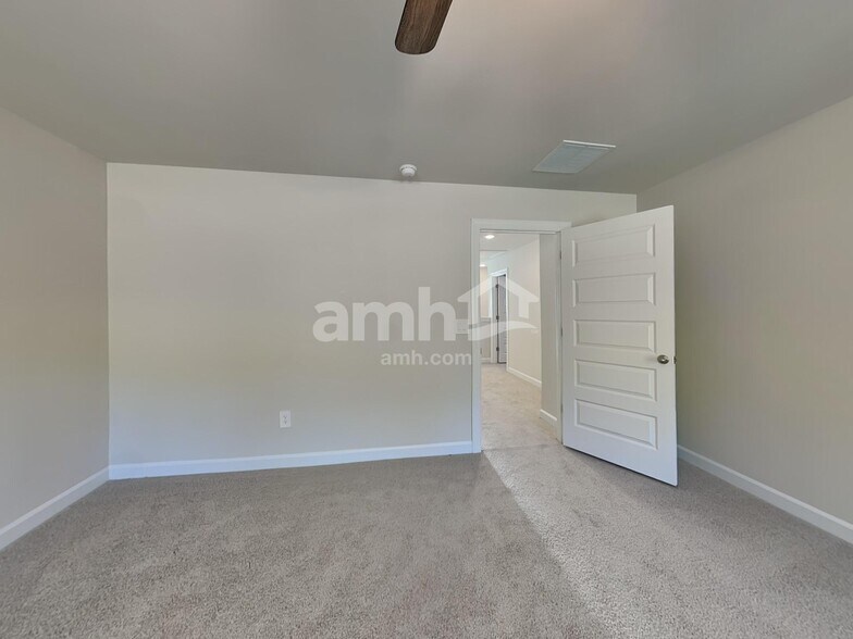 Building Photo - 542 Crowder Pl