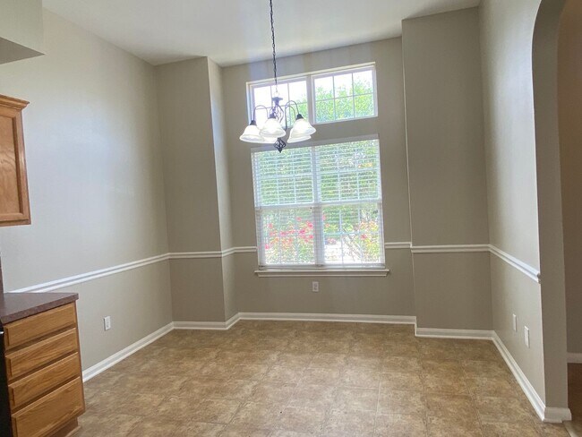 Building Photo - 4 BEDROOM, BELTON ISD